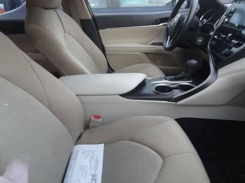 Used 2023 Toyota Camry LE image 14