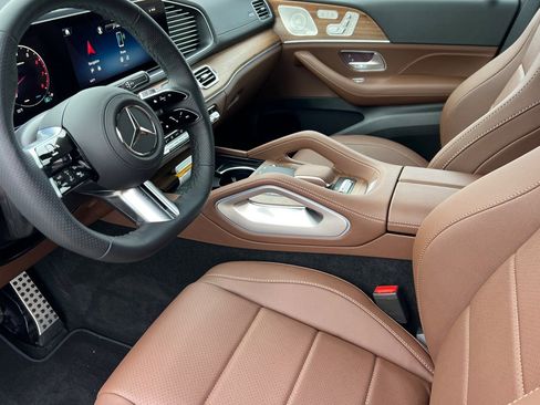 New 2026 Mercedes-Benz GLS 450 4MATIC image 13
