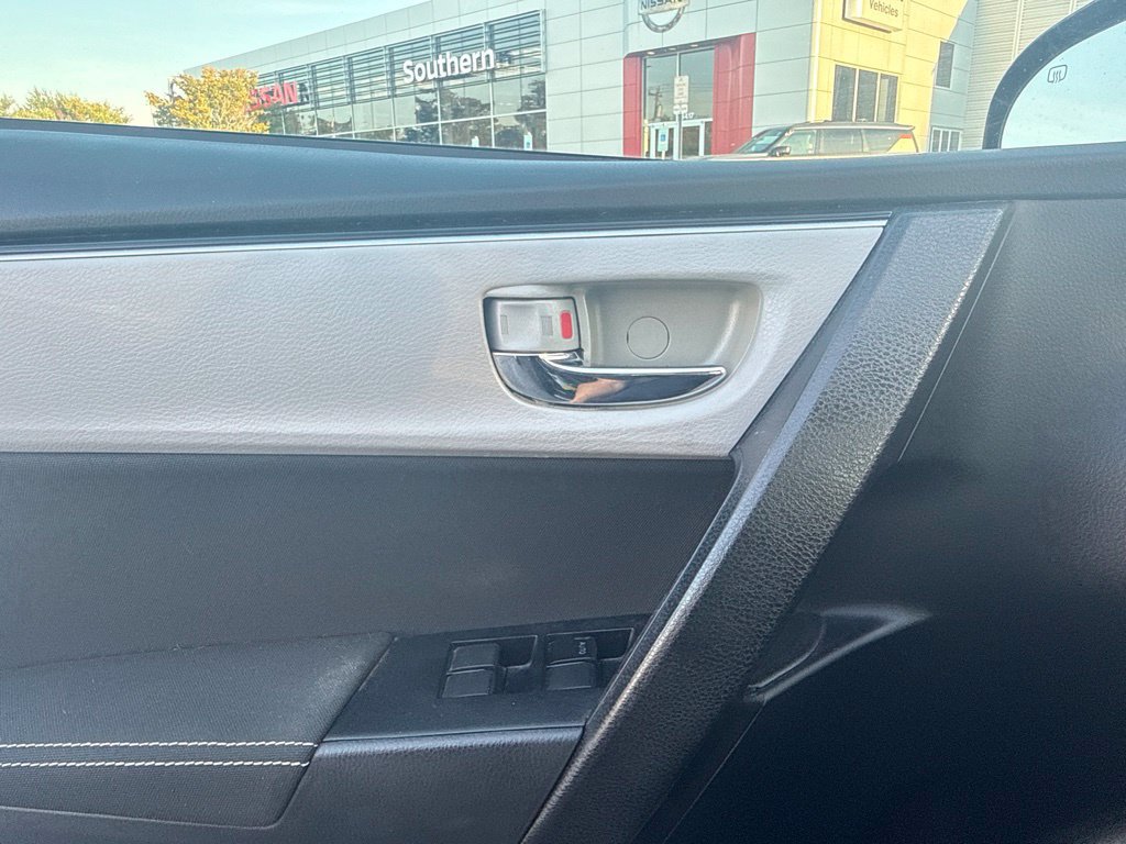 Used 2019 Toyota Corolla LE FWD image 7