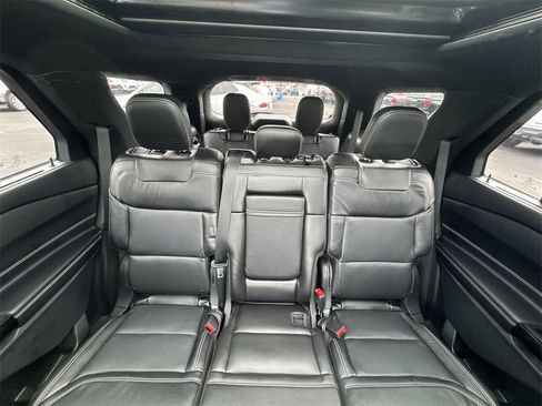 Used 2022 Ford Explorer ST w/ Equipment Group 401A image 23