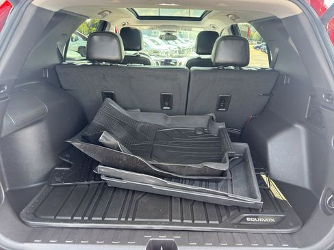Certified 2024 Chevrolet Equinox Premier FWD image 36