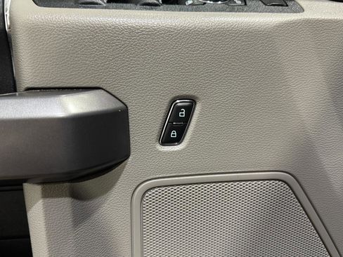 Used 2021 Ford F250 XLT AWD/4WD image 31