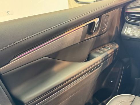 New 2025 Buick Enclave Preferred w/ LPO, Floor Liner Package image 35