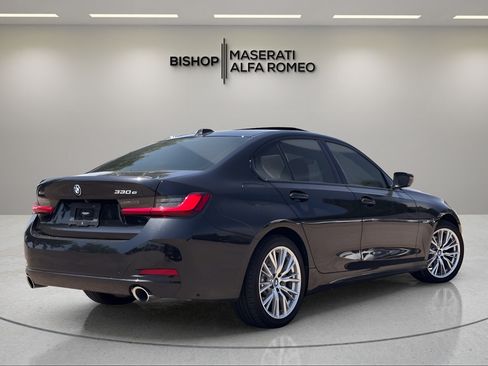 Used 2023 BMW 330e xDrive w/ Premium Package AWD/4WD image 5