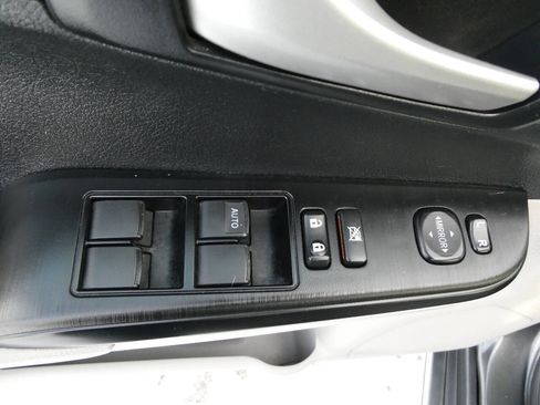 Used 2014 Toyota Camry LE image 20