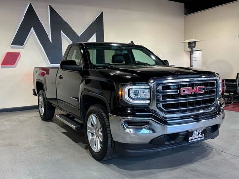 Used 2017 GMC Sierra 1500 SLE image 3