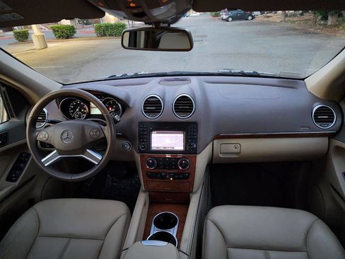 Used 2009 Mercedes-Benz GL 450 4MATIC image 10