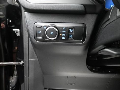 Certified 2024 Ford Escape ST-Line Select w/ Class II Trailer Tow Package AWD/4WD image 19