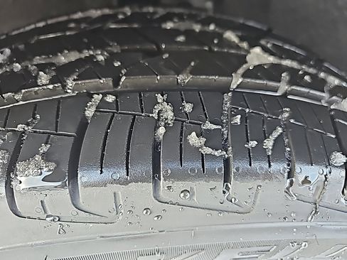 Certified 2022 Chrysler Pacifica Pinnacle image 12