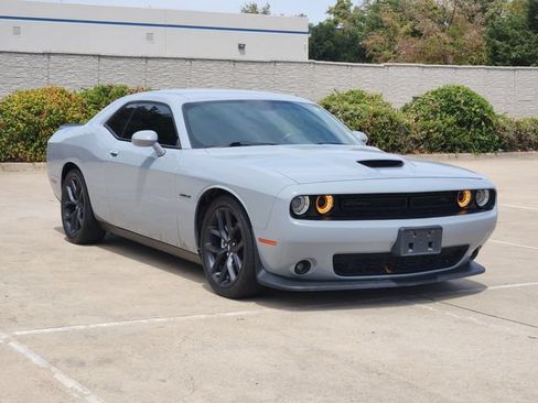 Used 2021 Dodge Challenger R/T w/ Blacktop Package RWD image 3
