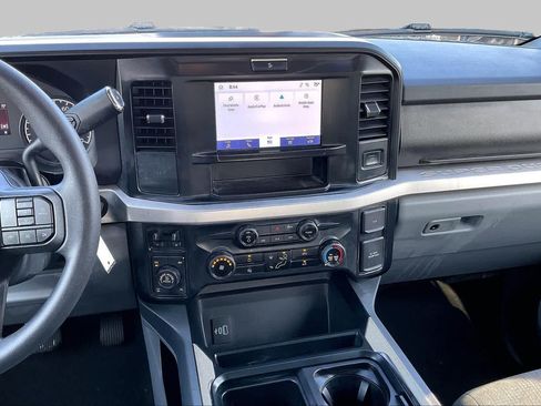 Used 2025 Ford F250 XLT w/ Tremor Off-Road Package AWD/4WD image 7