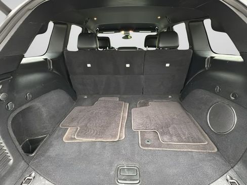 Used 2018 Jeep Grand Cherokee Altitude AWD/4WD image 18