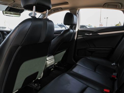Used 2019 Honda Civic Touring image 37