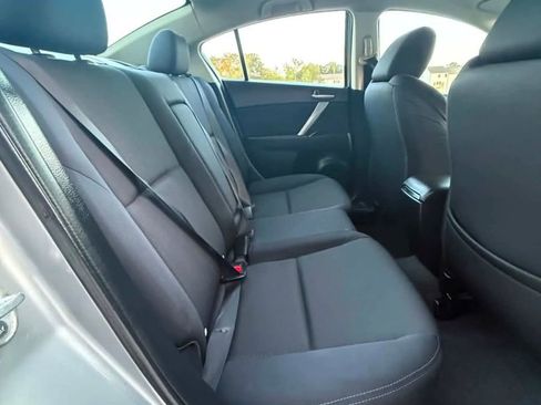 Used 2011 MAZDA MAZDA3 s Sport FWD image 8