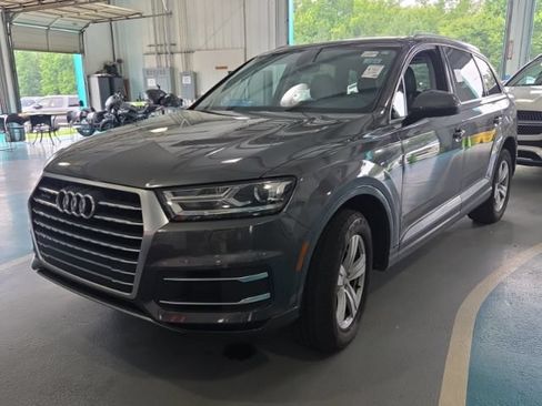 Used 2019 Audi Q7 2.0T Premium w/ Convenience Package AWD/4WD image 4