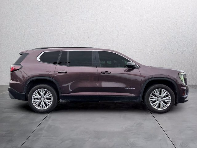 Used 2024 GMC Acadia Elevation w/ Luxury Package FWD image 5
