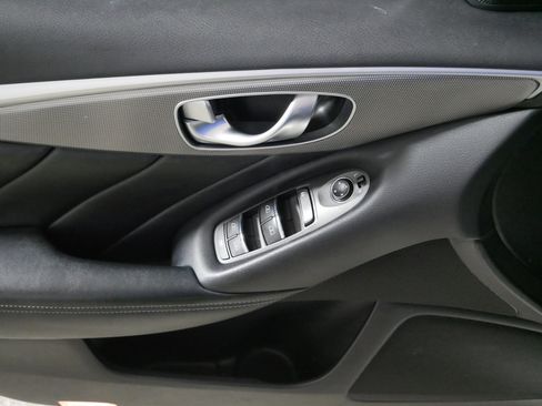 Used 2015 INFINITI Q50 Premium w/ Navigation Package image 19