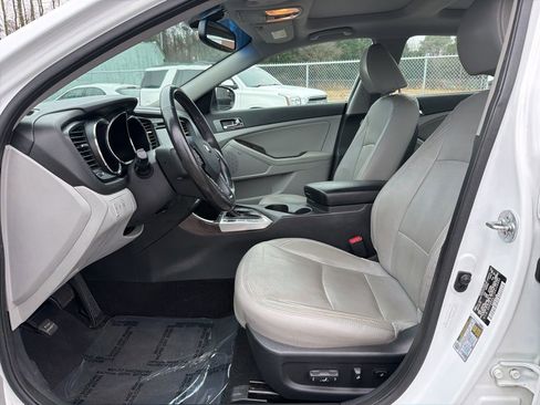 Used 2013 Kia Optima EX w/ Premium Pkg image 16