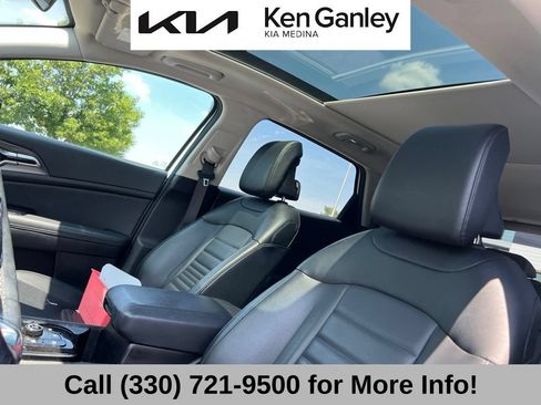 Certified 2023 Kia Sportage SX AWD/4WD image 12