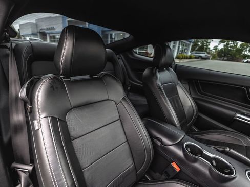 Used 2022 Ford Mustang GT Premium w/ GT Performance Package RWD image 27