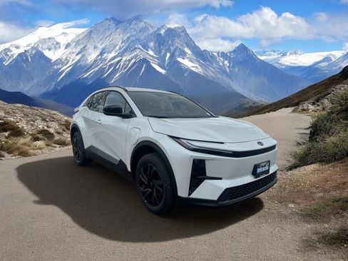 New 2026 Toyota C-HR AWD/4WD image 7