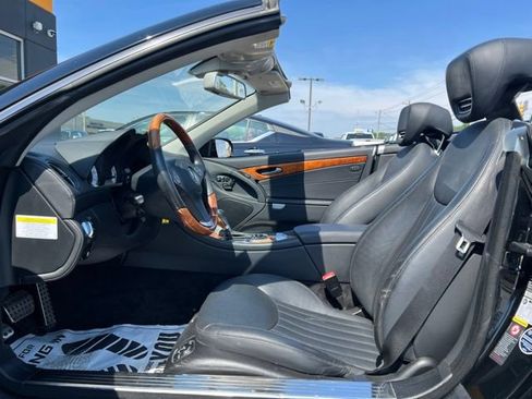 Used 2009 Mercedes-Benz SL 550 w/ Premium I Pkg image 19