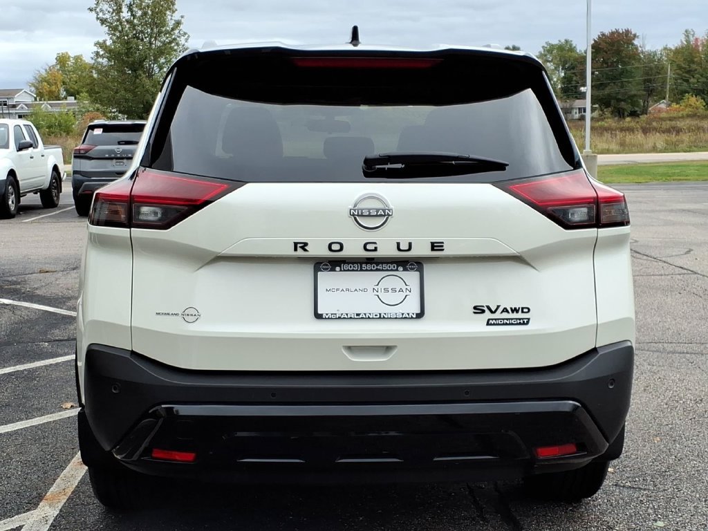 Certified 2023 Nissan Rogue SV w/ SV Premium B Package AWD/4WD image 4