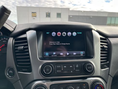 Used 2016 Chevrolet Suburban LT w/ Luxury Package image 53