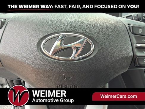 Used 2018 Hyundai Kona SEL AWD/4WD image 38