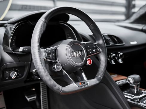 Used 2022 Audi R8 V10 image 36