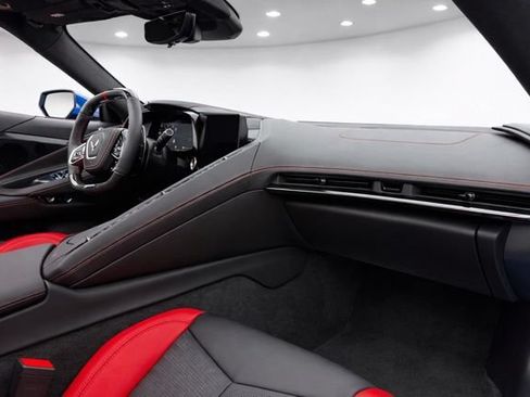 Used 2024 Chevrolet Corvette Z06 w/ Stealth Interior Trim Package RWD image 17