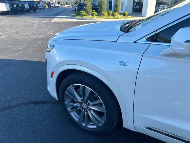 Used 2022 Cadillac XT6 Premium Luxury w/ Technology Package FWD image 10