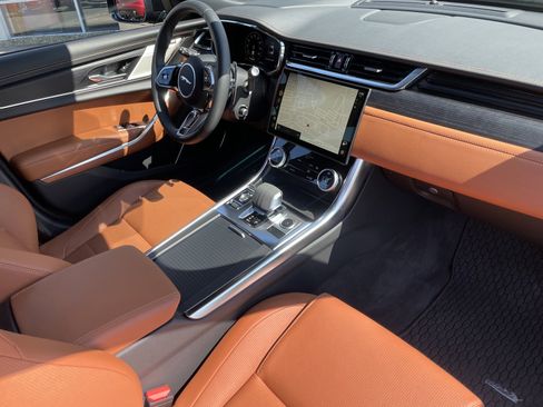 Used 2024 Jaguar XF R-Dynamic SE image 10