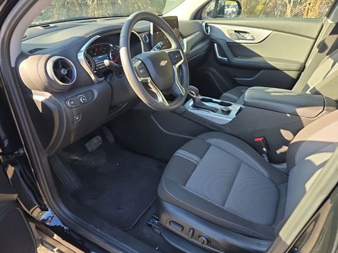 Used 2025 Chevrolet Blazer LT image 18