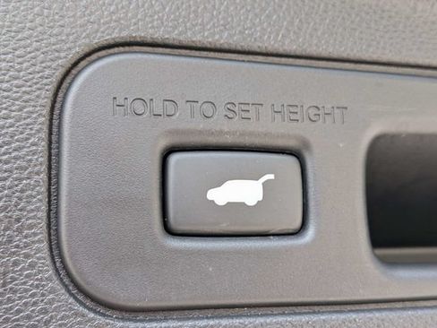 Certified 2025 Acura MDX FWD w/ Technology Package image 14