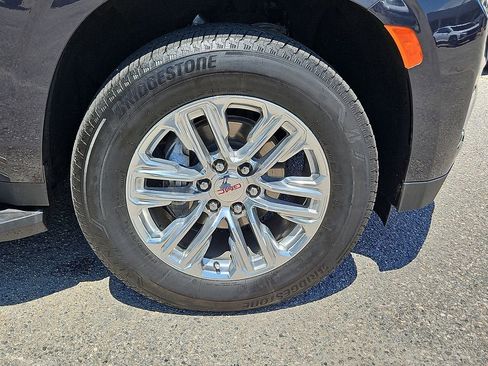 Certified 2023 GMC Yukon SLT AWD/4WD image 8