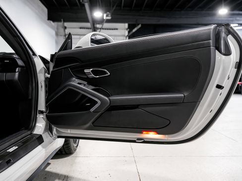 Used 2018 Porsche 911 Carrera GTS image 30
