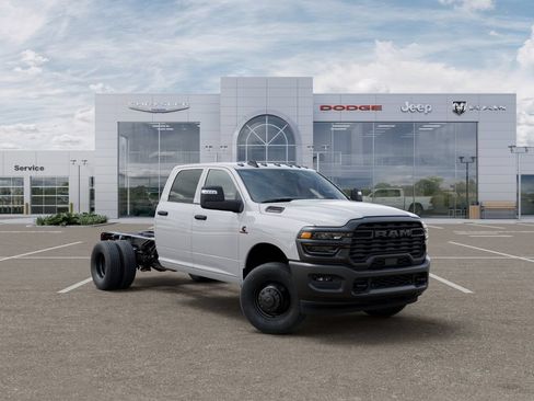 New 2026 RAM 3500 Tradesman RWD image 5