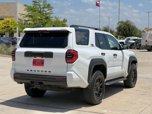 Used 2025 Toyota 4Runner TRD Off-Road Premium w/ Tow Technology Package AWD/4WD image 4