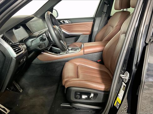 Certified 2022 BMW X5 xDrive45e w/ M Sport Package image 6