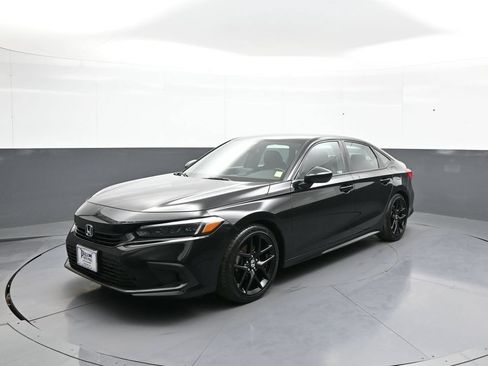 Used 2022 Honda Civic Sport image 1