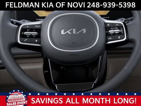 New 2025 Kia Carnival EX image 23