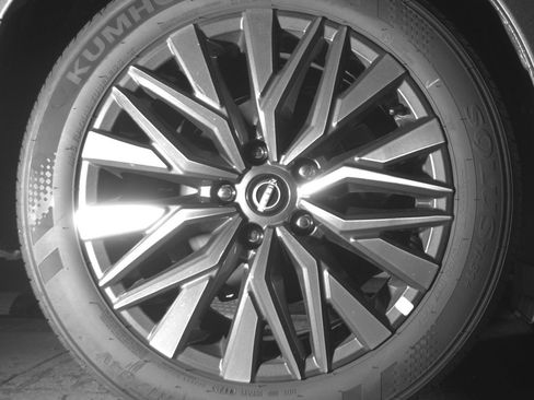 Used 2025 Nissan Altima 2.5 SV image 15