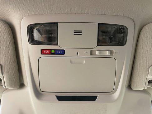 Used 2019 Subaru Outback 3.6R Limited image 26