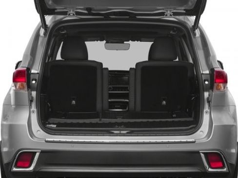 Used 2018 Toyota Highlander Limited Platinum image 12