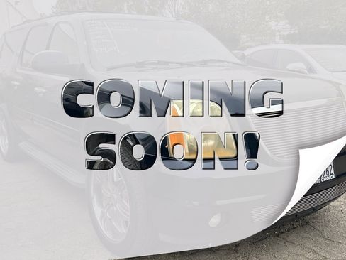 Used 2007 GMC Yukon XL SLT w/ SLT Preferred Equipment Group image 1