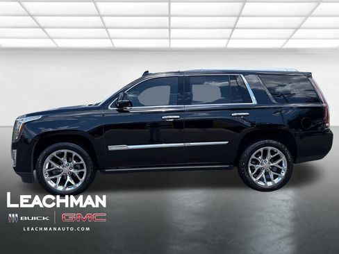 Used 2018 Cadillac Escalade Premium Luxury AWD/4WD image 8