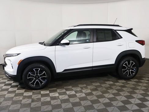 Used 2024 Chevrolet TrailBlazer ACTIV w/ Convenience Package image 19