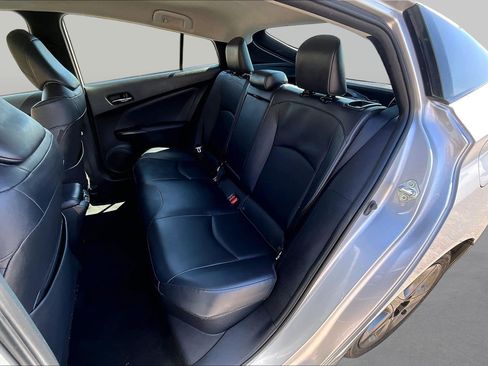 Used 2022 Toyota Prius XLE FWD image 26
