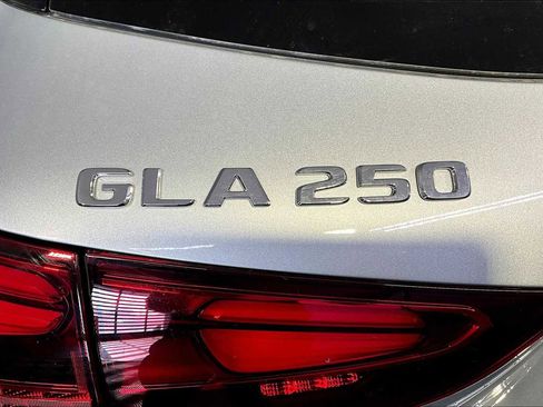 New 2026 Mercedes-Benz GLA 250 4MATIC image 6
